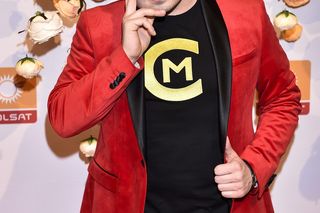 Czadoman pod ołtarzem na Boże Ciało