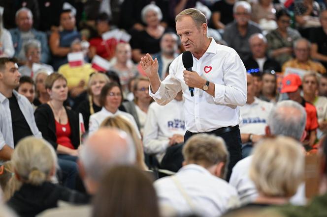 Donald Tusk nie ma wątpliwości: "Kaczyński stchórzył" 