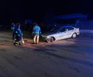 Na Południowej w Starachowicach kierowca BMW nie opanował auta. Wjechał w płot [GALERIA]