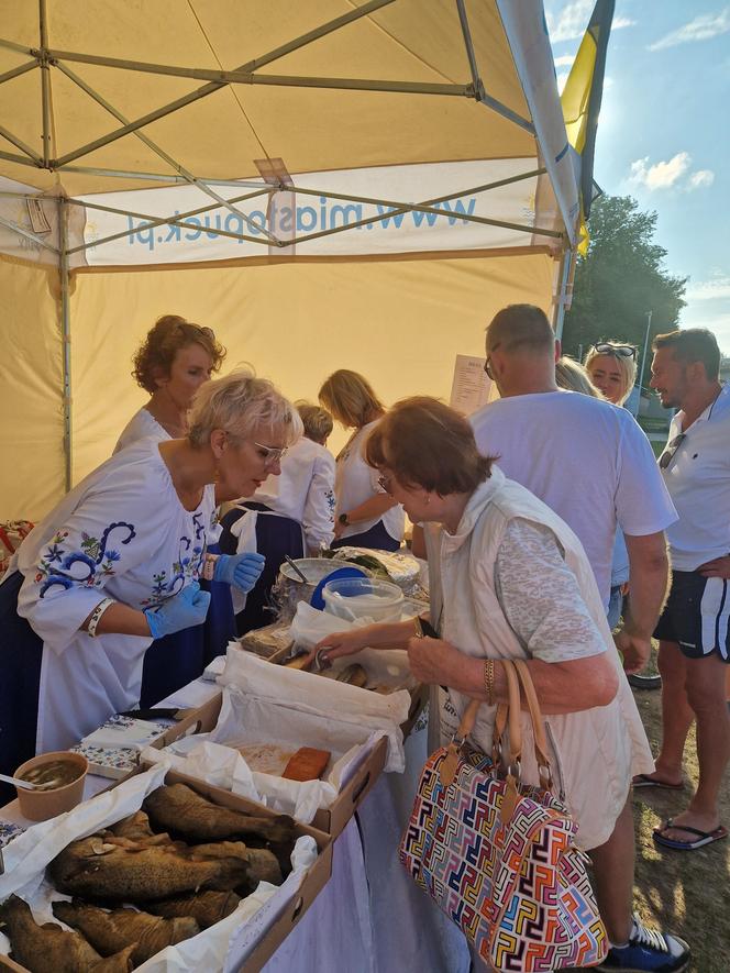 Kaszubski burger nowym trendem na Pomorzu? Kolejny rok robi furorę!