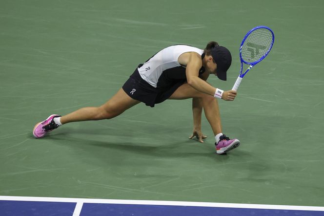 Iga Świątek w 1/8 finału US Open. Trudny mecz i awans Polki po zaciętej walce z Kalinską