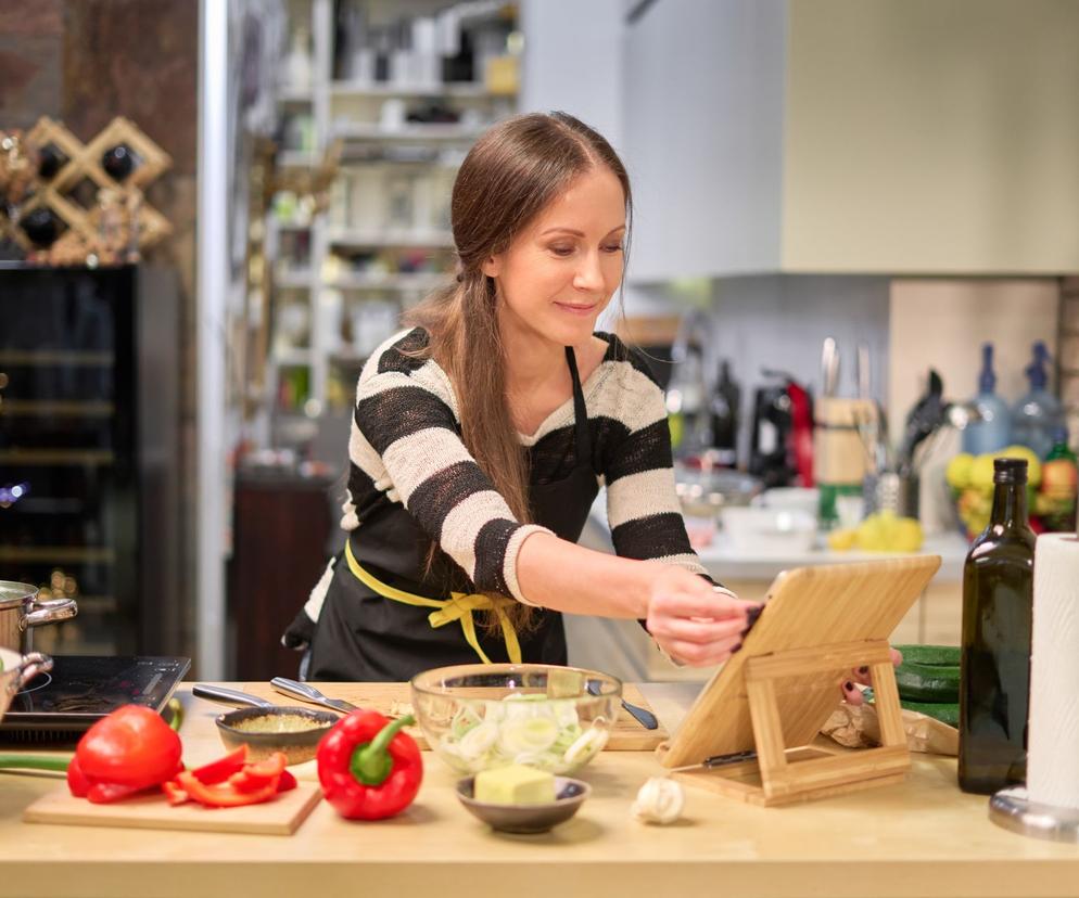 Quiz. Który składnik dodaje się do tej potrawy? 