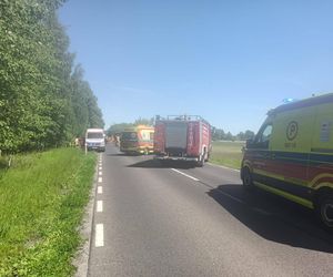   Wypadek autobusu szkolnego na Mazurach. Rannych kilka osób, droga zablokowana!