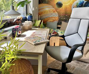 Pokój ucznia. Ergonomiczne biurka i krzesła, które rosną z twoim dzieckiem