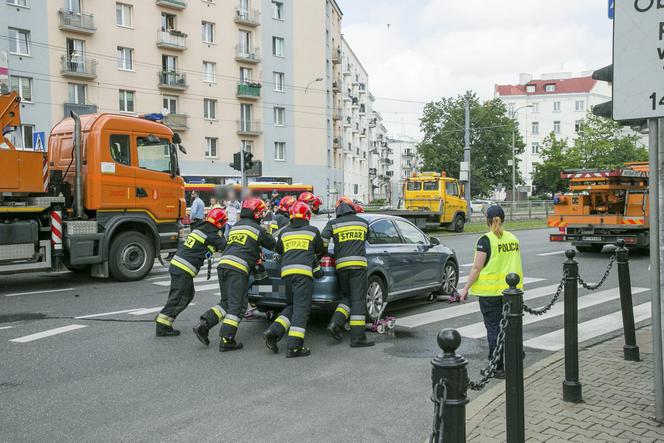 Wypadek na skrzyżowaniu Grójeckiej z Wawelską