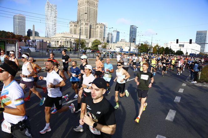 Uczestnicy 46. edycji Nationale-Nederlanden Maratonu Warszawskiego