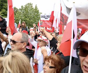 Karol Nawrocki prezydentem. Tłumy pod Sejmem