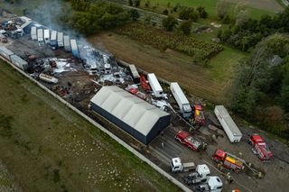 Wielki pożar w Kamieńszczyźnie! Ciężarówki i naczepy stanęły w ogniu