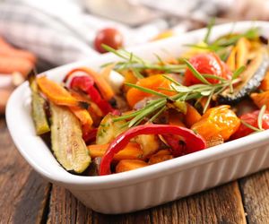 Przygotowanie tej fit zapiekanki zajmuje mi tylko 10 minut. To idealny wybór, kiedy brakuje czasu na gotowanie