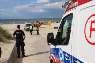 13-latek poparzony olejem na plaży. Rzucił się do morza, by się ratować!