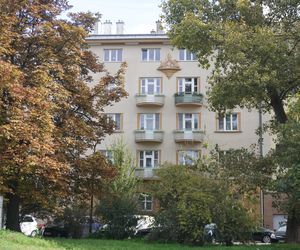 Ceny mieszkań w Krakowie wreszcie spadają? Nowy raport podaje twarde dane w kwestii kupna i wynajmu