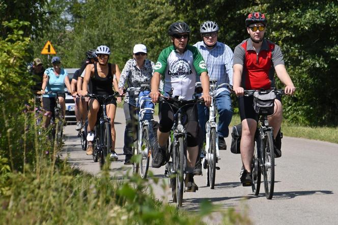 Za nami już II tegoroczna wycieczka z cyklu "Wakacje na rowerze". Trzecia odbędzie się 5 sierpnia 2024 roku. Trwają zapisy!