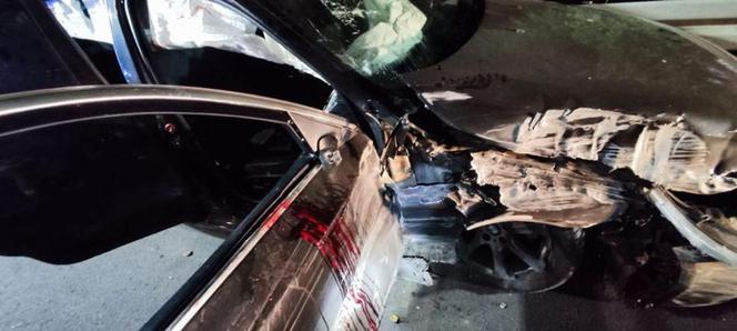 Pijany kierowca rozbił BMW