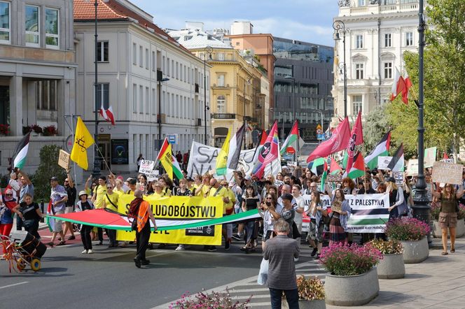 Marsz dla Palestyny przeszedł w niedzielę, 17 sierpnia ulicami Warszawy