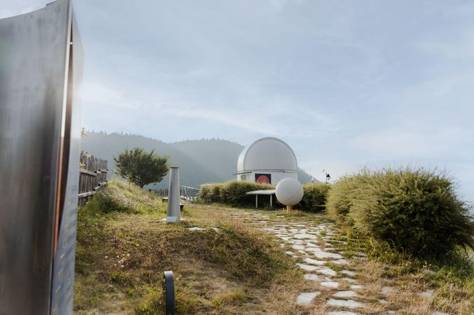 Na szlakach, wśród jezior i pod gwiazdami – kojąca natura Południowego Tyrolu