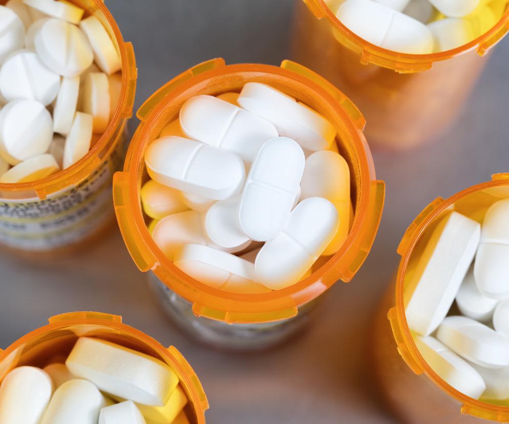 Leki na promieniowanie zalewają internet. Ekspert ostrzega: konsekwencje mogą być tragiczne  