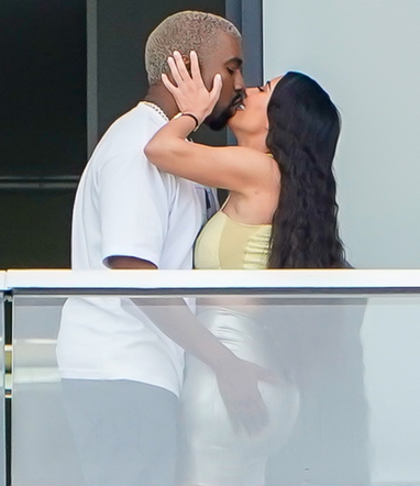Kim Kardashian Kanye West