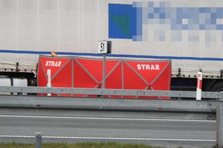 Horror na S17. Kierowca ciężarówki zginął pod kołami drugiej ciężarówki