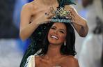 Miss World 2011. Miss Wenezueli Ivian Lunasol Sarcos Colmenares i Miss World 2010 Alexandria Mills z USA 