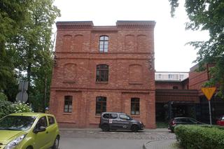 W Olsztynie znajduje się najpiękniejsza fasada zabytku w Europie. Kiedyś były tam koszary [ZDJĘCIA]