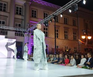 RADOM FASHION SHOW