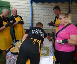W konkursie na najlepsze pierogi w powiecie Siedleckim w 2025 roku zwyciężył męski zespół KGW „Sami Swoi” z Kotunia! 