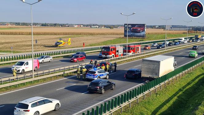 Dwa śmigłowce lądowały na Bemowie. W Warszawie brakuje karetek