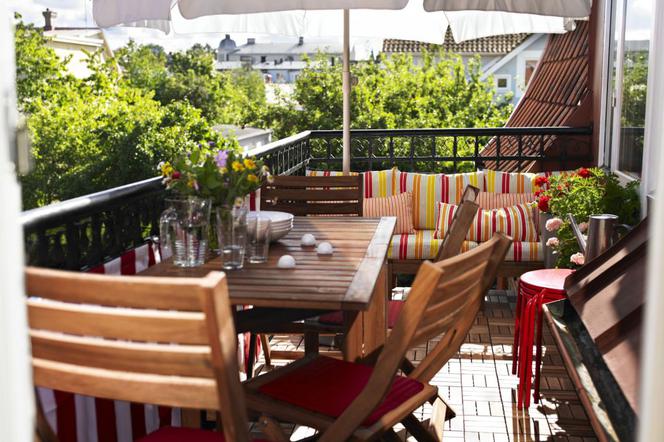 Składadane drewniane meble na balkon