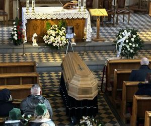 Pogrzeb 16-letniej Kingi. Razem z koleżanką zginęła w tragicznym wypadku