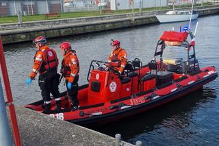 Ciało kobiety dryfujące niedaleko kołobrzeskiego portu 