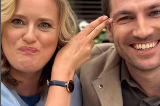 M jak miłość na planie. Julia (Marta Chodorowska), Dima (Michaił Pszeniczny)