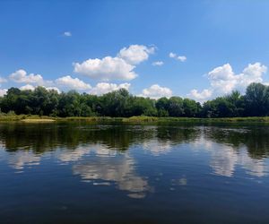 Wisła w Fordonie zaprasza turystów. Można popływać drewnianą łodzią i poczuć tę samą bryzę, co kiedyś flisacy 