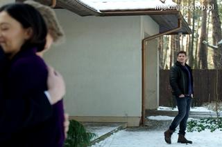 M jak miłość, odc. 1734: Marcin (Mikołaj Roznerski), Iza (Adriana Kalska), Radek (Philippe Tłokiński)