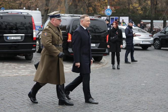 Prezydent złożył wieńce przed pomnikiem