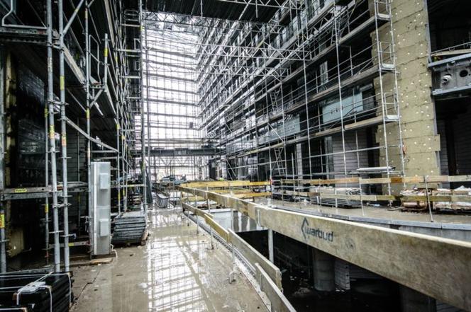 Plac Unii. Biura i galeria handlowa w Warszawie