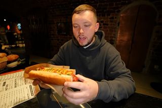 Książulo ocenił jedzenie u Mentzena. Bezkompromisowa recenzja w Toruniu 