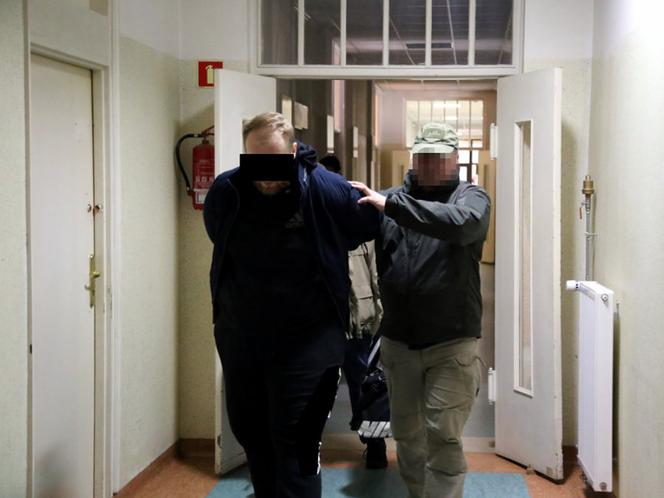 Wielka akcja warszawskich policjantów na Pradze. Rozbili gang narkotykowy