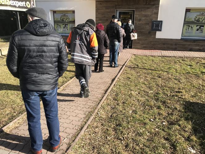Kolejki przed cukierniami w Kraśniku w Tłusty Czwartek