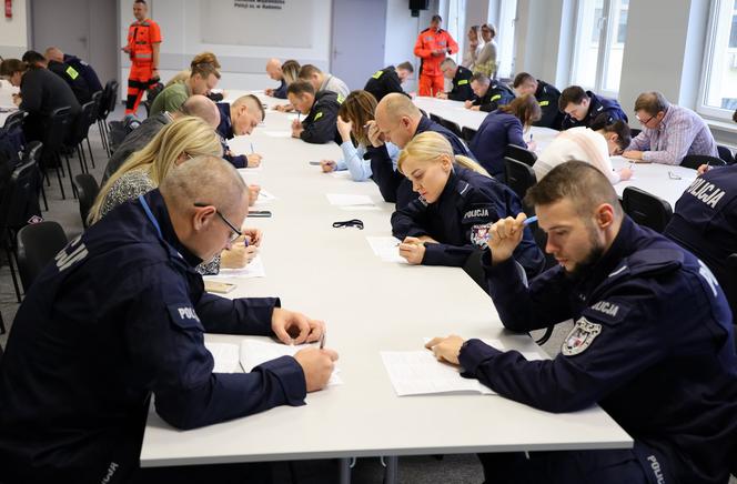 Policjanci z wydziału ruchu drogowego najlepsi w udzielaniu pierwszej pomocy! Wygrali Puchar Komendanta