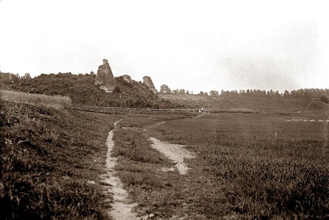 Ruiny zamku w Orłowie Murowanym