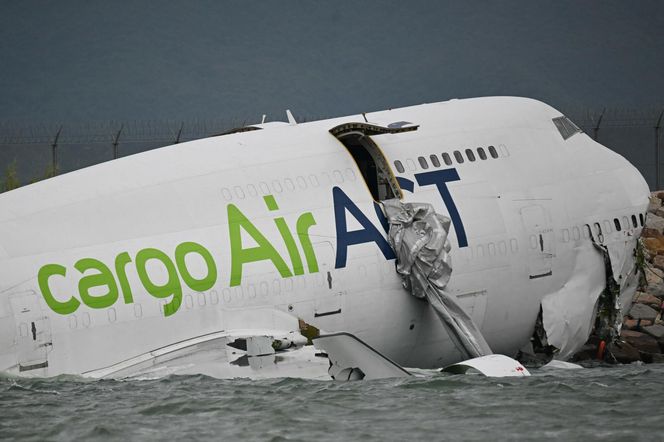 Tragiczny wypadek w Hongkongu. Samolot towarowy runął do morza