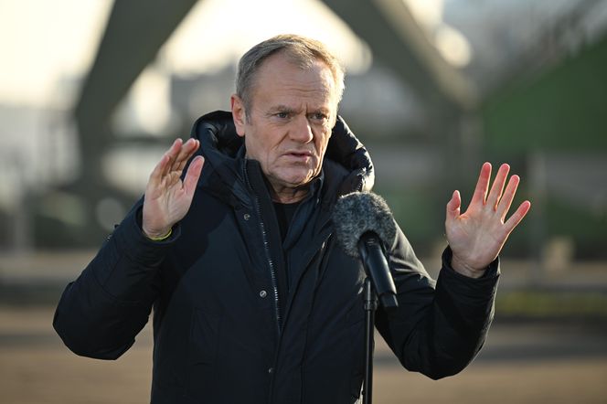 Donald Tusk i Dariusz Klimczak odwiedzili Port Gdańsk