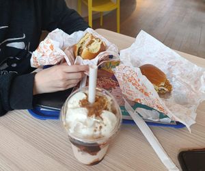 Kolejka czekała od 5 rano. Byliśmy na otwarciu Popeyes w Gdyni 