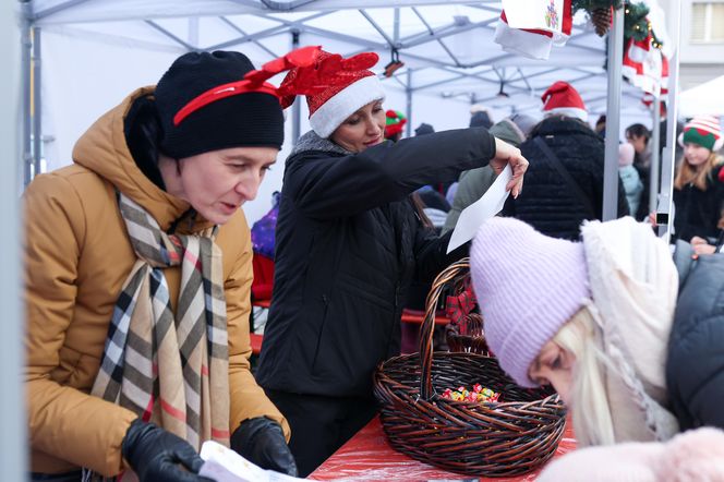 Manufaktura Świętego Mikołaja powróciła do Sosnowca. Warsztaty, jarmark, karuzele i inne atrakcje