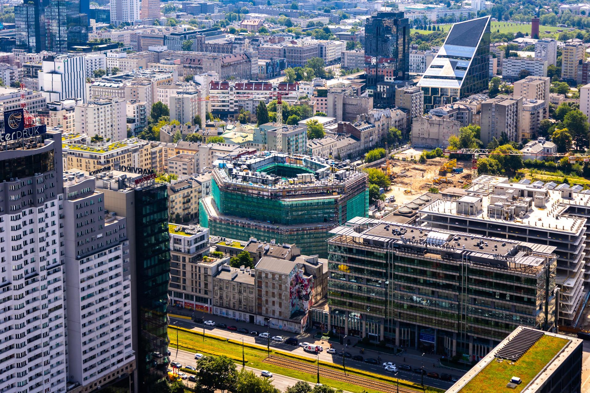 Panorama Warszawy, widok z The Bridge, czerwiec 2024