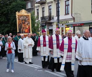 75 lat temu obraz Matki Boskiej w Lublinie zapłakał. Wierni uczcili rocznicę „Cudu lubelskiego” procesją różańcową