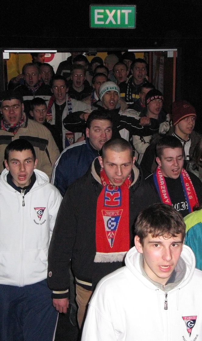 Prezentacja składu drużyny Górnika Zabrze. Tak było w Multikinie w Zabrzu w 2006 roku