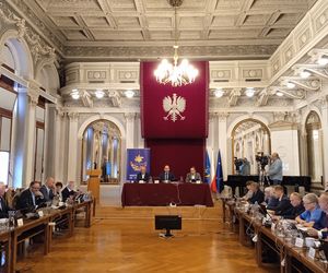 Wiemy, kto dostał się do Rady Miejskiej w Tarnowie? PiS i KO z największą liczbą mandatów