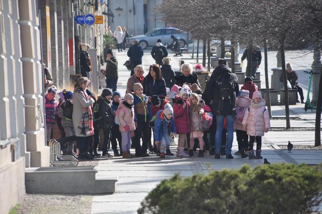 Słoneczne popołudnie 8 marca w Kielcach