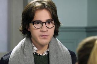 Barwy szczęścia odc. 2653 po wakacjach. Oliwka (Wiktoria Gąsiewska), Kajtek (Jakub Dmochowski)